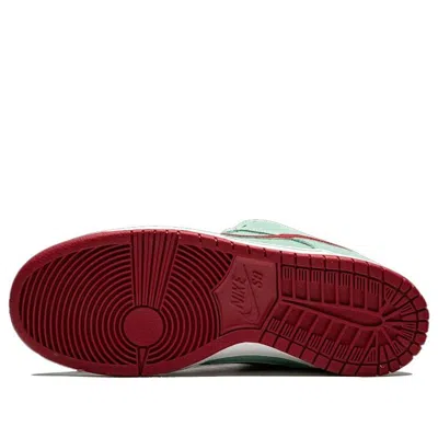 Nike Sb Dunk Low Pro 'mint Red'