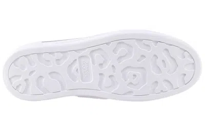 Alexander Mcqueen Panelled Low-top Trainers In Blue