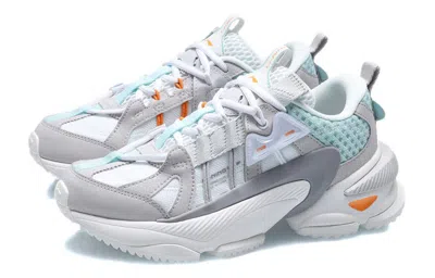 Li-ning (wmns)  Nebula M1 'grey White'