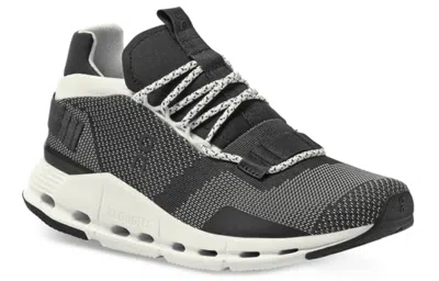 On Running (wmns)  Cloudnova 'black White'