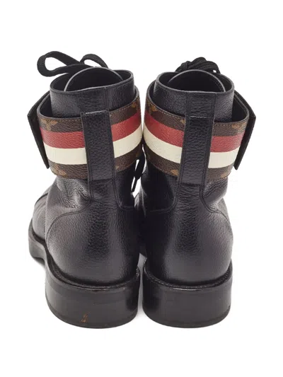 Pre-owned Louis Vuitton Leather Lace-up Strap Combat Boots