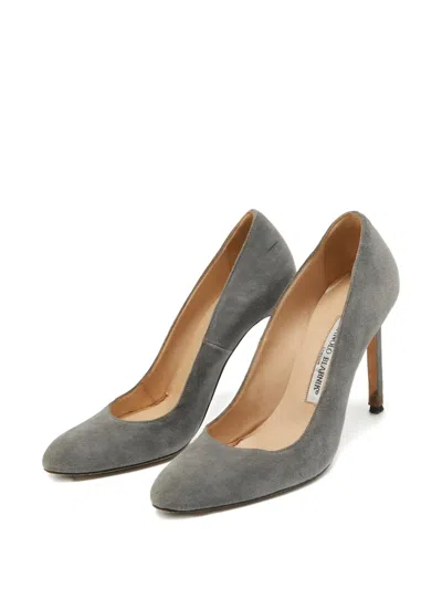 Pre-owned Manolo Blahnik Suede Pumps