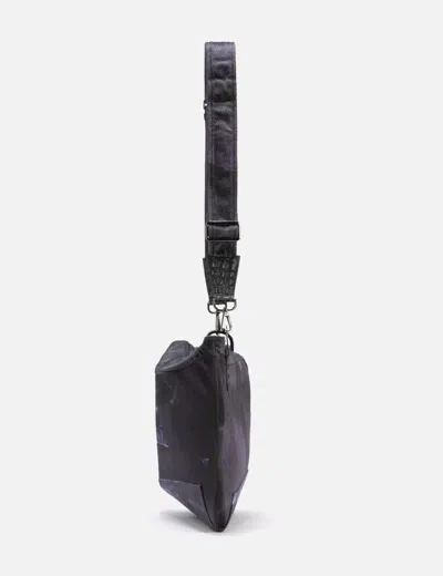 Æ Synctx® Crashed Car Bag