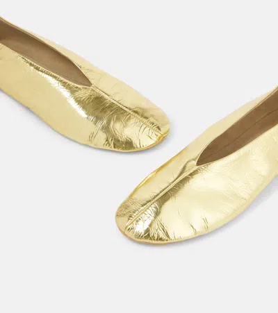 The Row Stella Laminated Leather Ballet Flats In Burgundy