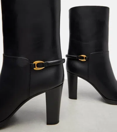 Saint Laurent Sulpice 80 Leather Ankle Boots In Black