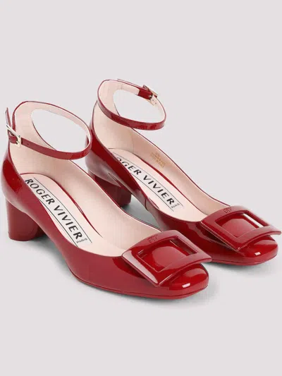 Roger Vivier Roundy Lacquered Ankle Strap Dec 45 Pumps