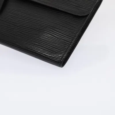 Pre-owned Louis Vuitton Rouleau Black Leather Clutch Bag ()