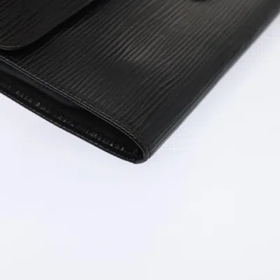 Pre-owned Louis Vuitton Rouleau Black Leather Clutch Bag ()