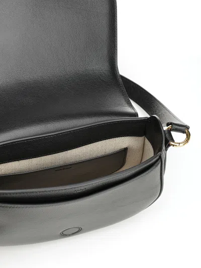 Chloé Grained Leather Shoulder Bag With Prominent Logo Detail In Black