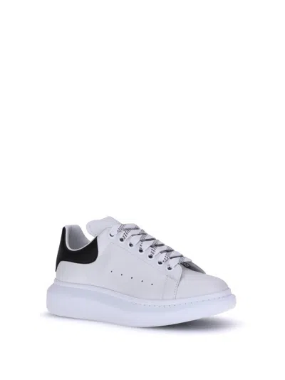 Alexander Mcqueen White And Black Low-top Sneakers With Chunky Sole And Contrasting Heel Tab In Leather Man In White