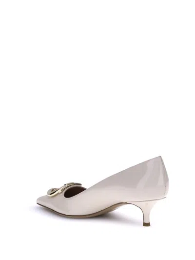 Ferragamo 50mm Gancini Patent-leather Pumps In Neutral