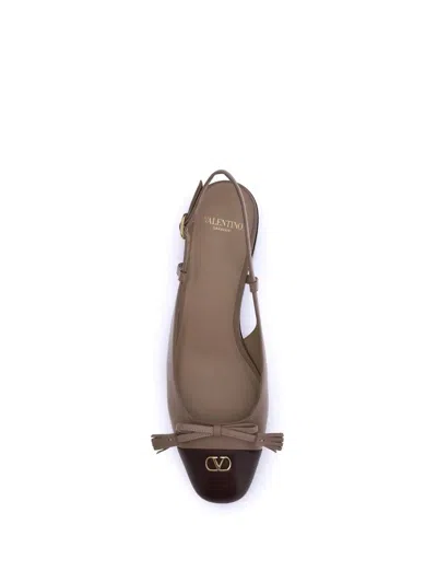 Valentino Garavani Valet Du Roi Ballerinas In Brown