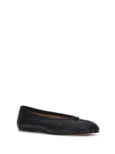 Maison Margiela Black Leather Tabi Ballerinas With Signature Detailing In Black
