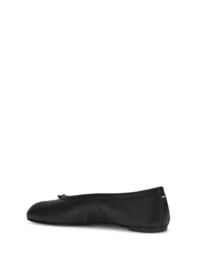 Maison Margiela Black Leather Tabi Ballerinas With Signature Detailing In Black