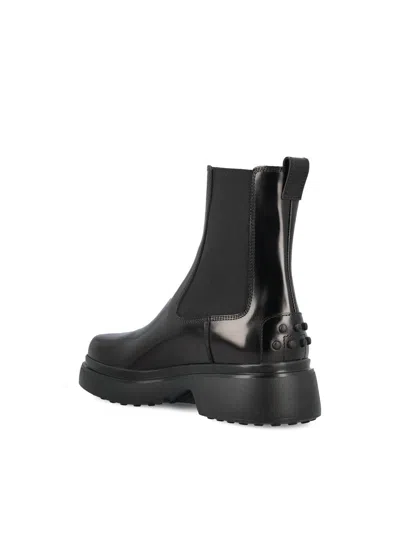 Tod's Black Leather Ankle Boots With Elastic Panels In Black