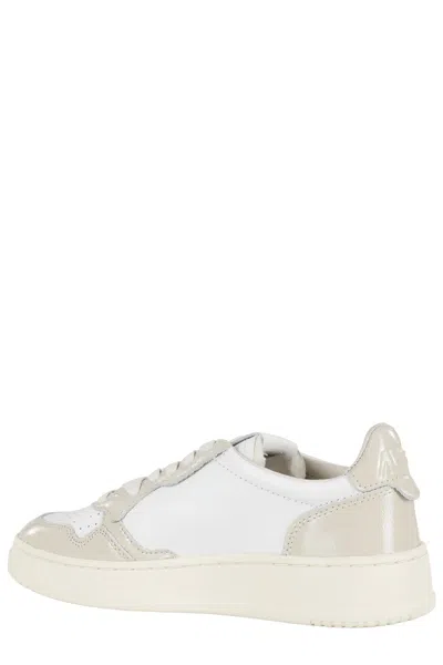 Autry White Leather Sneakers