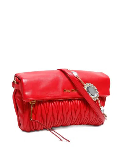Pre-owned Miu Miu 2000-2020 Matelassé Shoulder Bag In Red