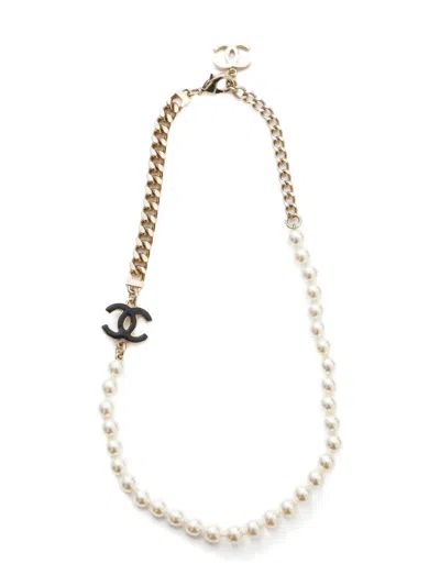 Pre-owned Chanel 2024 Interlocking Cc Pearl-chain Necklace In Gold