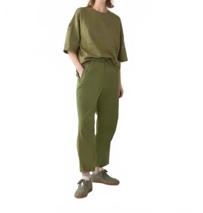 Summum Barrel-fit Pants In Combat Green In Green