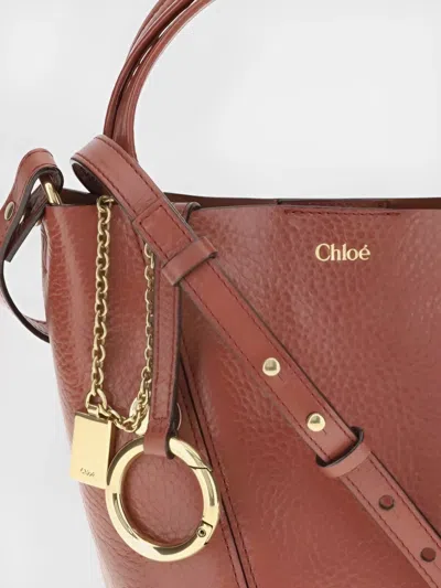 Chloé Grained Leather Shoulder Bag In Brown