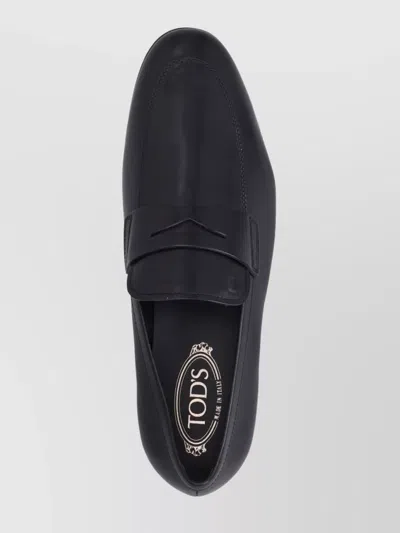 Tod's Pointed Toe Slip-on Loafers With Cut-out Detail In Black