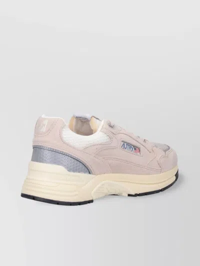 Autry Round Toe Mesh Panels Contrast Sole Sneakers In Neutral