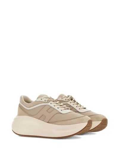 Hogan H696 Chunky Runner Sneakers