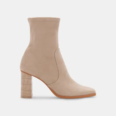 Dolce Vita Petya Booties Dune Stella Suede In Pink