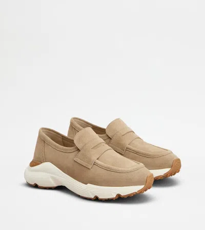 Tod's Round Toe Low-top Sneakers In Gold