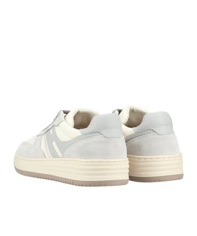 Hogan Sneakers With Perforated Toe Box And Contrasting Accents In White