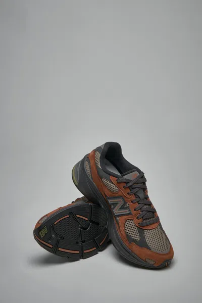 New Balance 2010 In Brown