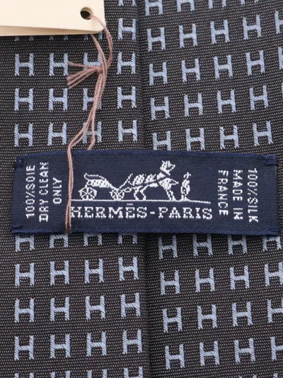 Pre-owned Hermes 20s Faconnee H Silk Tie In Gray