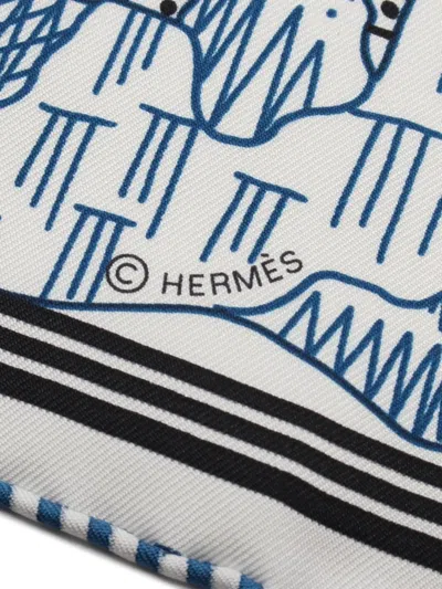 Pre-owned Hermes 20s Les Canyons Etoiles 55 Silk Scarf