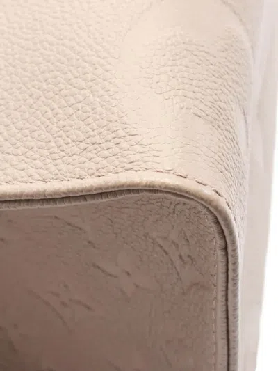 Pre-owned Louis Vuitton 2021 On-the-go Mm Handbag In Neutral