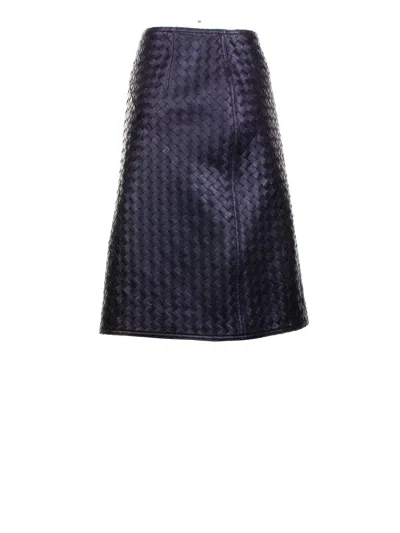 Bottega Veneta Intrecciato Leather Midi Skirt In Black