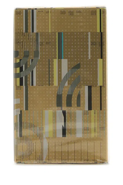 Escentric Molecules Molecule 01 + Guaiac Wood