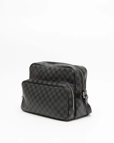 Pre-owned Louis Vuitton Damier Graphite Leoh Messenger Bag In Black