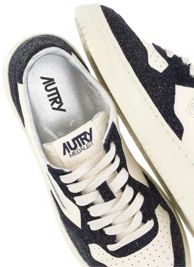 Autry Medalist Low Sneakers In Black