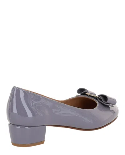 Ferragamo Vara Bow Patent Leather Pump In Gray