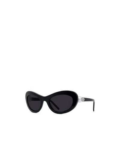Givenchy Eyewear Cat-eye Frame Sunglasses In Black