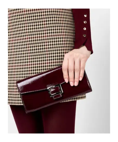 Roger Vivier Belle Vivier Wallet On Chain In Patent Leather In Brown
