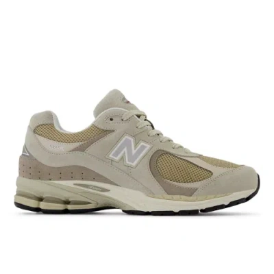 New Balance Unisex 2002r Sneakers