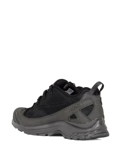 Salomon Xa Pro 3d V9 Gtx Sneakers In Black