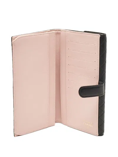 Pre-owned Chanel Cc Quilted Leather Wallet