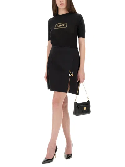 Versace Logo Knit T-shirt In Black