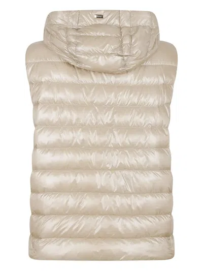 Herno Quilted Sleeveless Hooded Jacket Drawstring