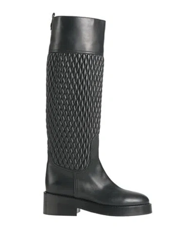 Casadei Dome Quilted Riding Boots In Black