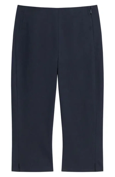 Theory Approach Capri Pants In Blue