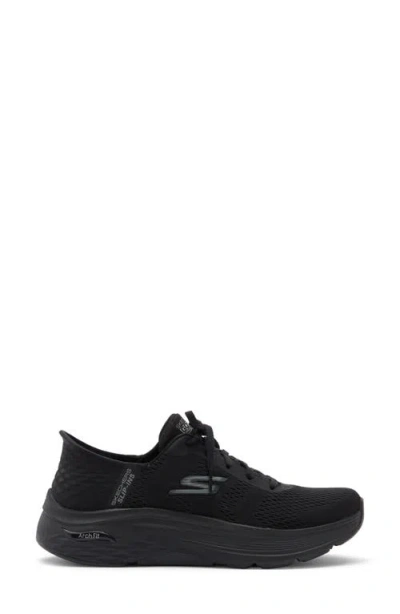 Skechers Max Cushion Slip-ins Sneaker