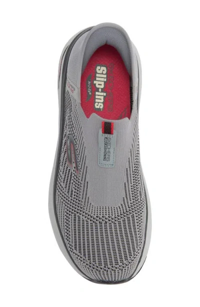 Skechers Max Cushion Slip-ins Sneaker
